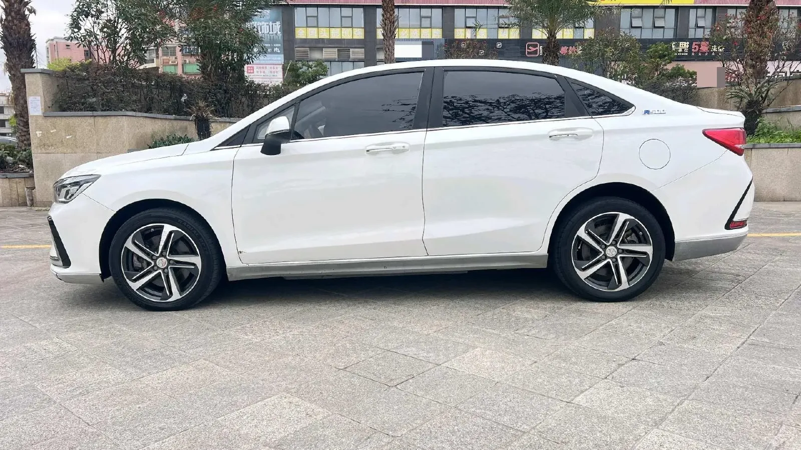 2018 BeiJing Auto EU5 BEV 53.66KWH,autocango,china used car exporter,china ev exporter,chinese used car exporter,chinese used ev exporter