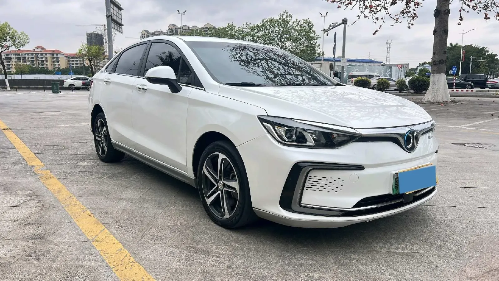2018 BeiJing Auto EU5 BEV 53.66KWH,autocango,china used car exporter,china ev exporter,chinese used car exporter,chinese used ev exporter