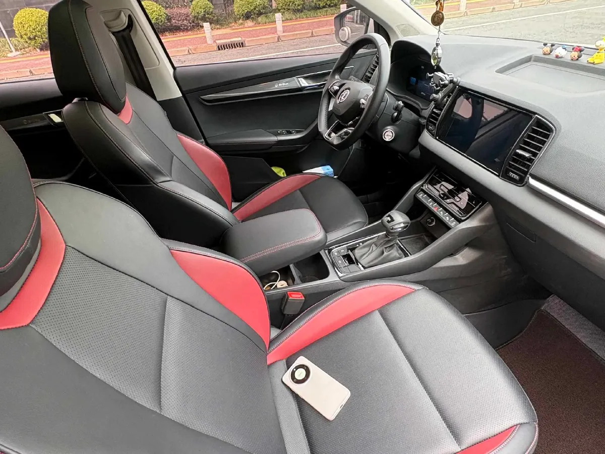 2022 Skoda Karoq 1.4T 150HP L4 7DCT,autocango,china used car exporter,china ev exporter,chinese used car exporter,chinese used ev exporter