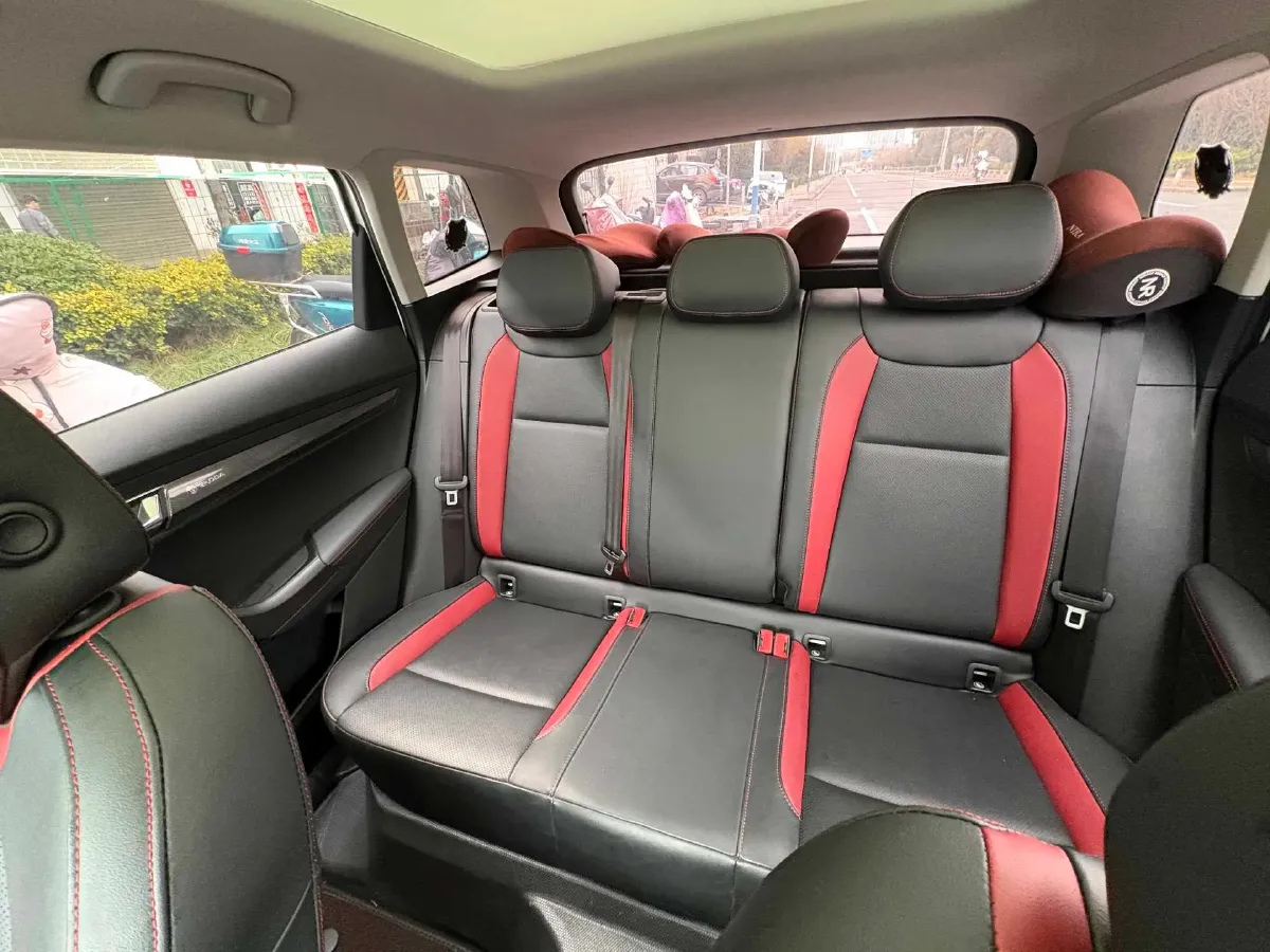 2022 Skoda Karoq 1.4T 150HP L4 7DCT,autocango,china used car exporter,china ev exporter,chinese used car exporter,chinese used ev exporter