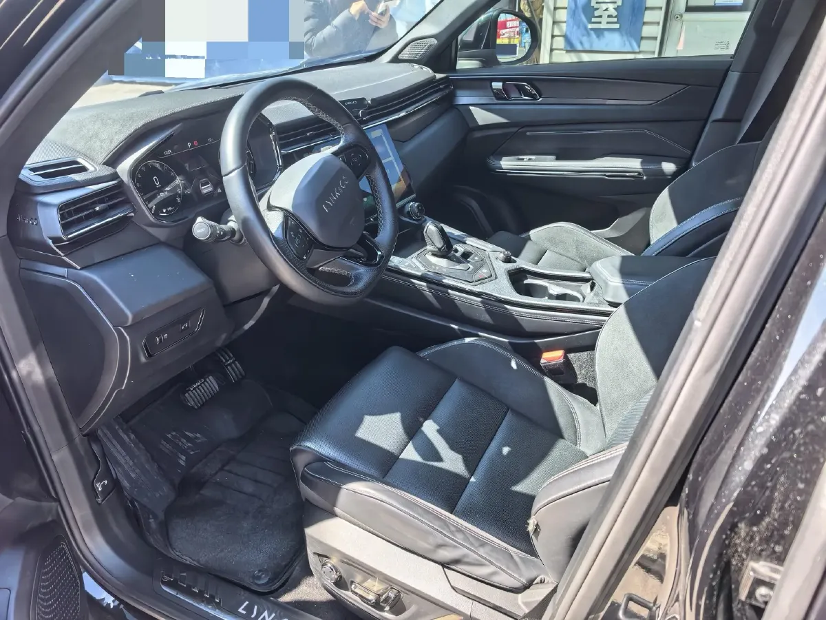 2021 LYNK&CO 01 2.0T 254HP L4 8AT,autocango,china used car exporter,china ev exporter,chinese used car exporter,chinese used ev exporter