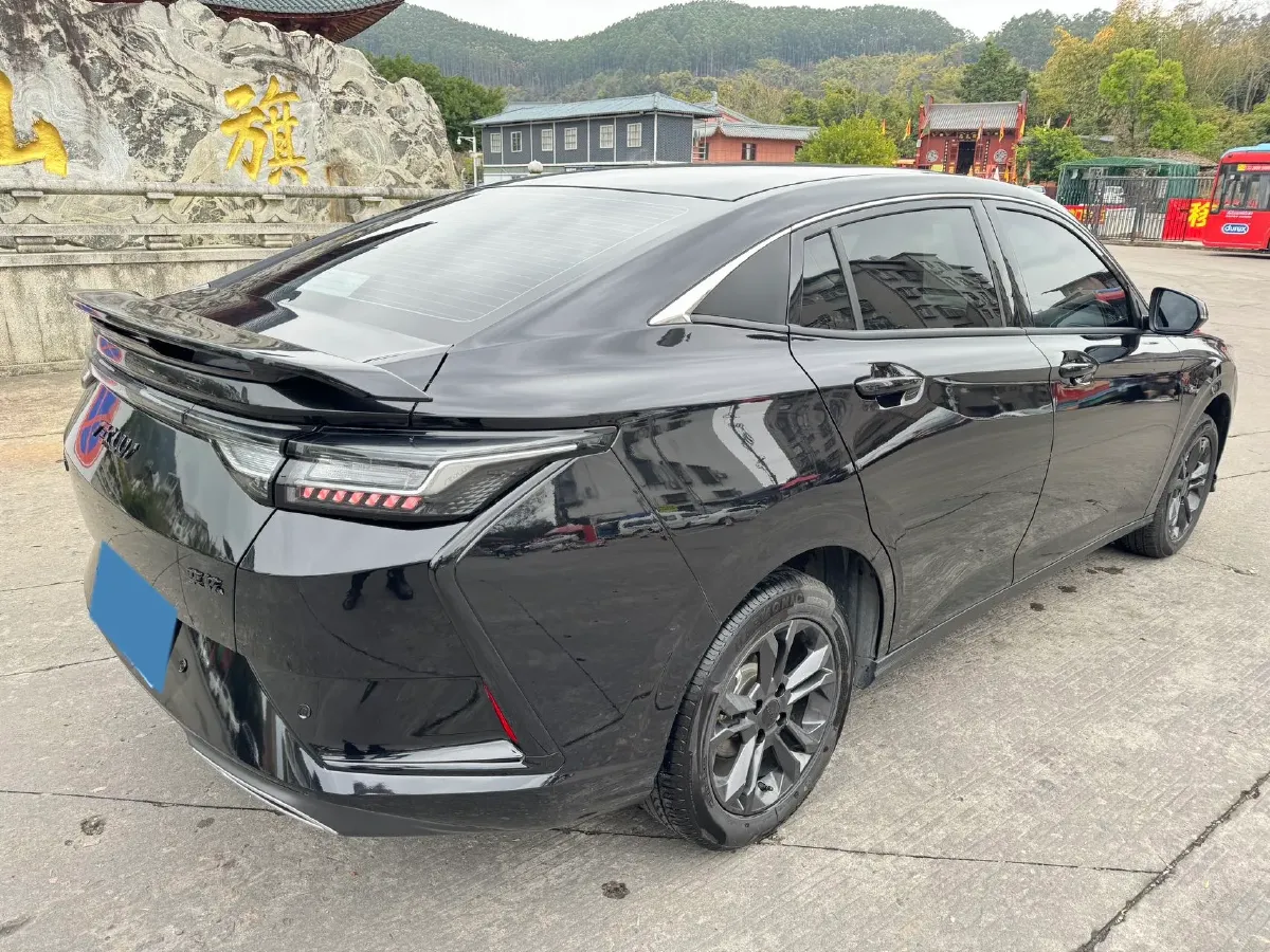 2024 DongFeng Aeolus YiXuan 1.5L 125HP L4 6DCT,autocango,china used car exporter,china ev exporter,chinese used car exporter,chinese used ev exporter