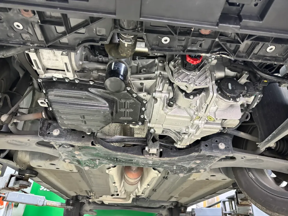 2024 DongFeng Aeolus YiXuan 1.5L 125HP L4 6DCT,autocango,china used car exporter,china ev exporter,chinese used car exporter,chinese used ev exporter