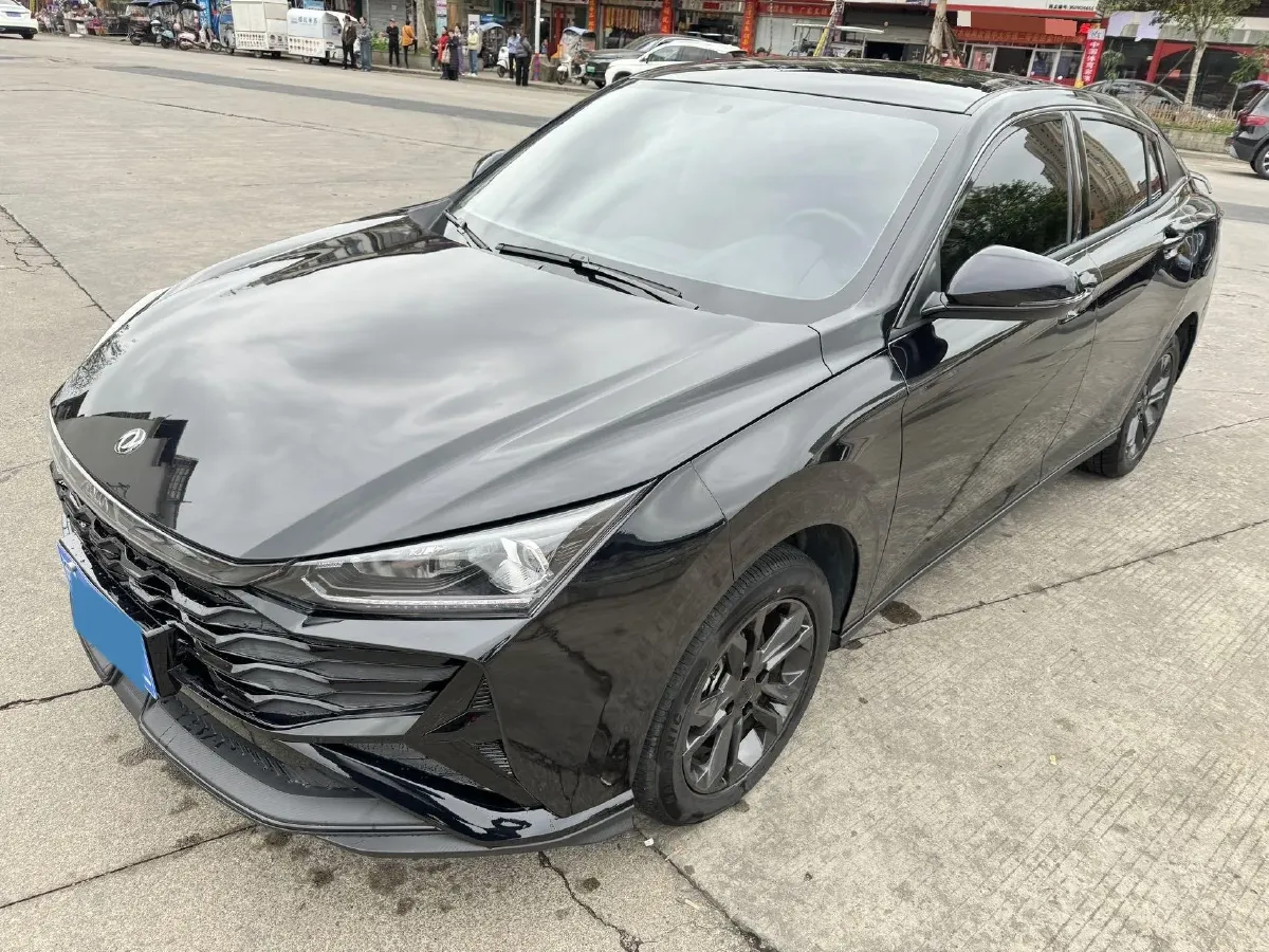 2024 DongFeng Aeolus YiXuan 1.5L 125HP L4 6DCT,autocango,china used car exporter,china ev exporter,chinese used car exporter,chinese used ev exporter