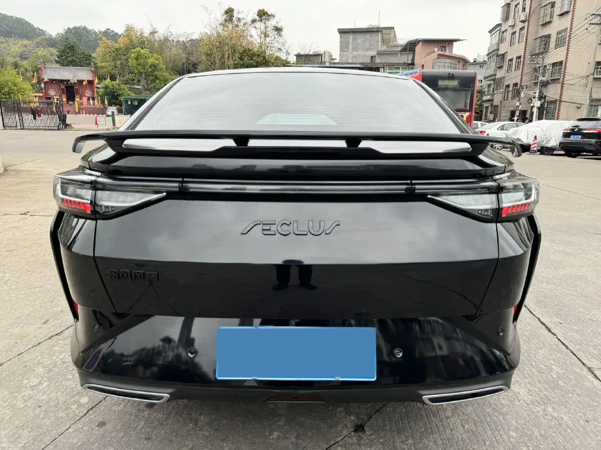 2024 DongFeng Aeolus YiXuan 1.5L 125HP L4 6DCT,autocango,china used car exporter,china ev exporter,chinese used car exporter,chinese used ev exporter