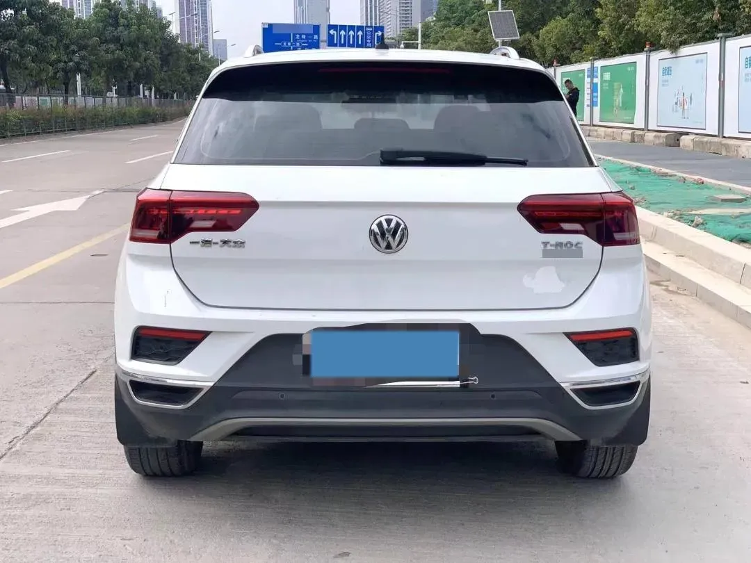 2022 Volkswagen T-Roc 1.4T 150HP L4 7DCT,autocango,china used car exporter,china ev exporter,chinese used car exporter,chinese used ev exporter
