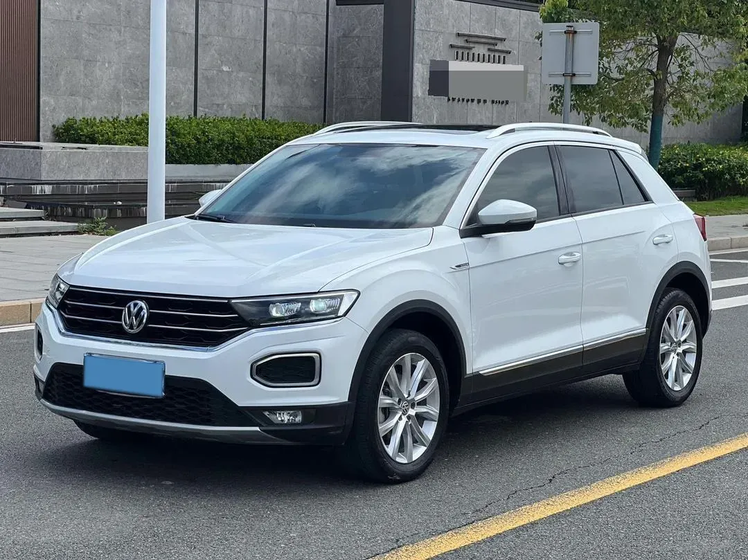 2022 Volkswagen T-Roc 1.4T 150HP L4 7DCT,autocango,china used car exporter,china ev exporter,chinese used car exporter,chinese used ev exporter