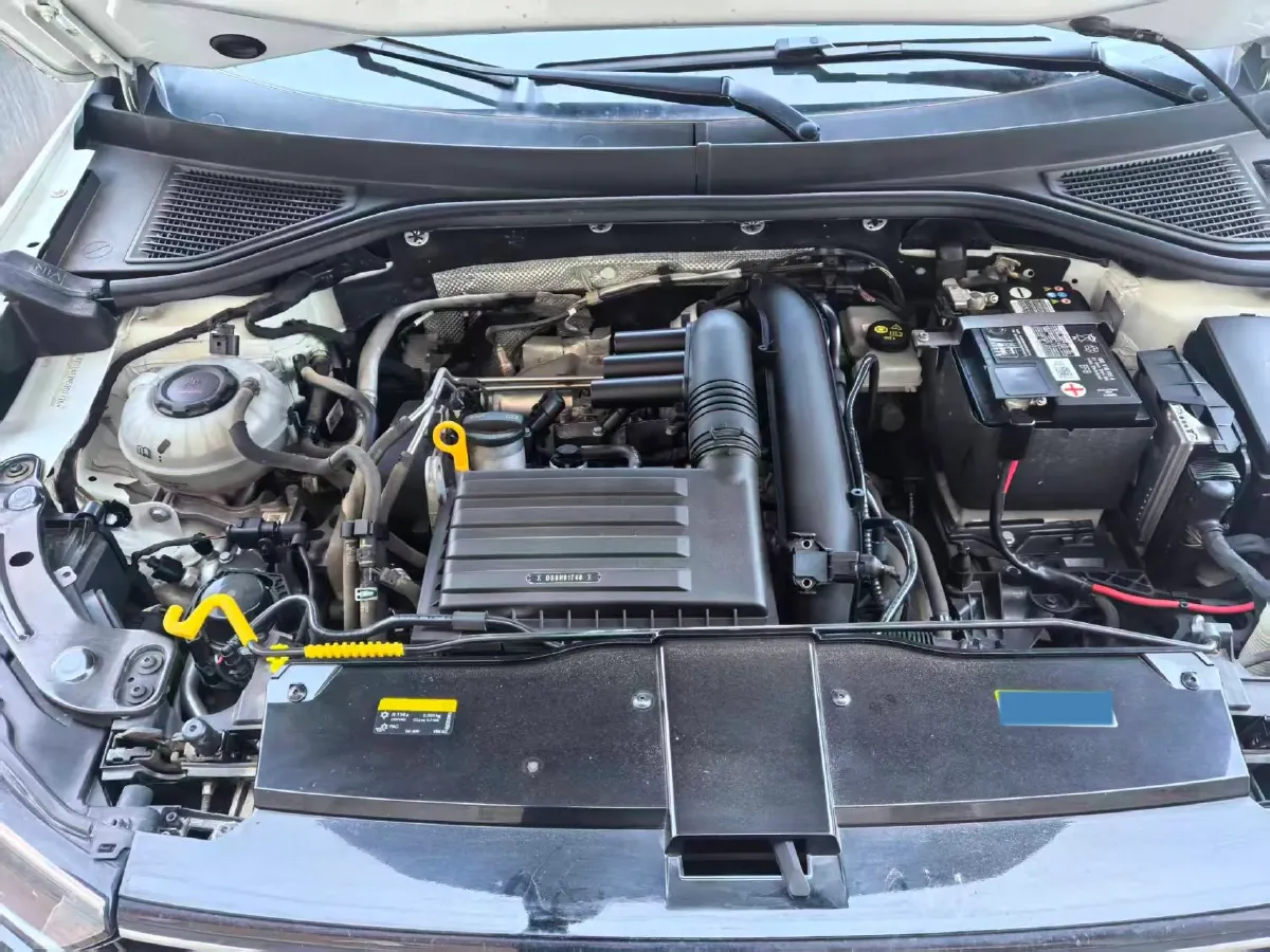 2021 Volkswagen T-Roc 1.4T 150HP L4 7DCT,autocango,china used car exporter,china ev exporter,chinese used car exporter,chinese used ev exporter