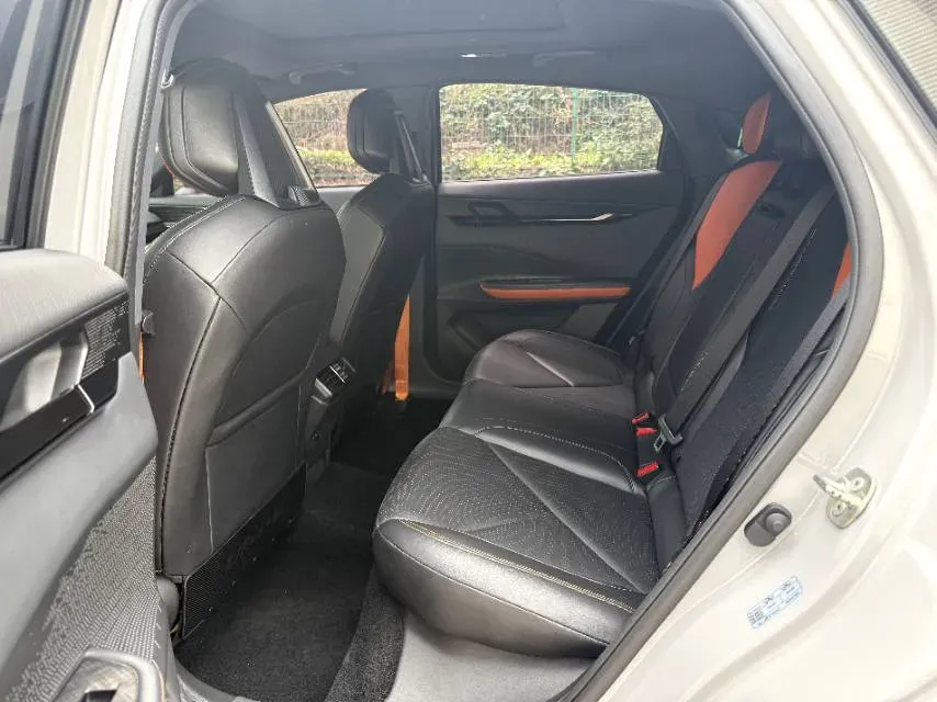 2023 ChangAn UNI-V 1.5T 188HP L4 7DCT,autocango,china used car exporter,china ev exporter,chinese used car exporter,chinese used ev exporter