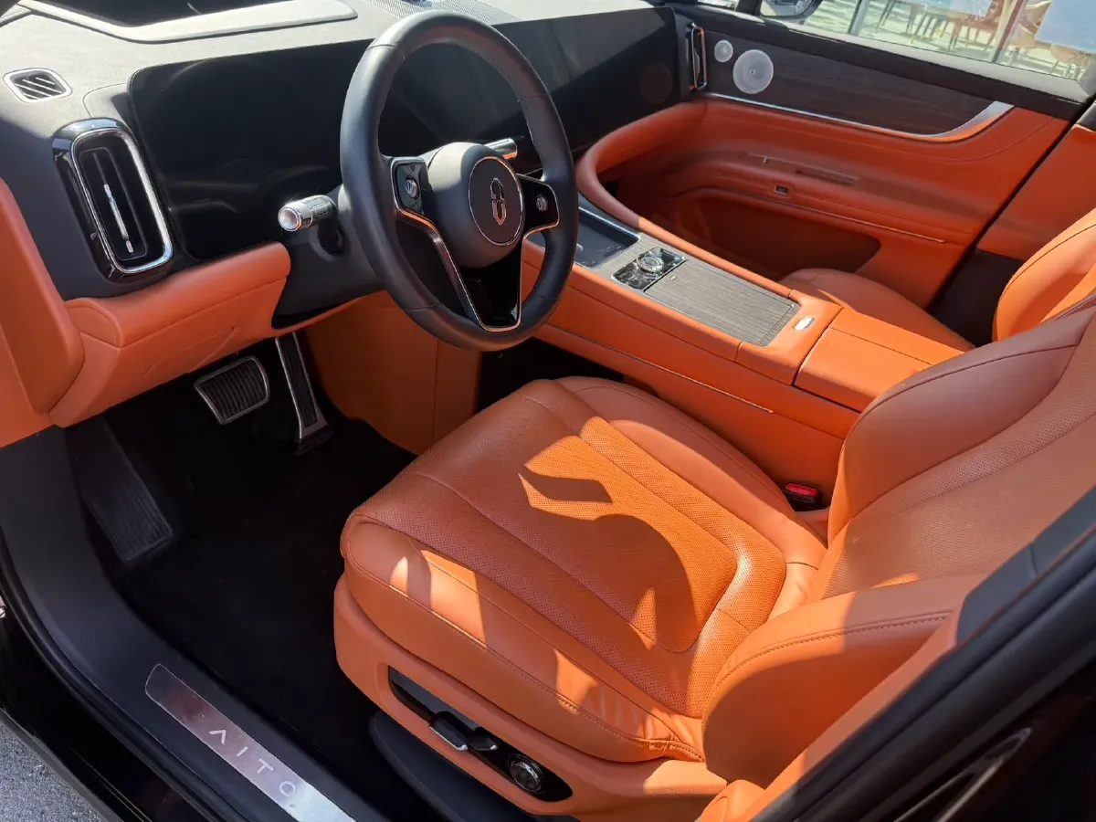 2024 AITO AITO M9 1.5T 152HP L4 REEV 42KWH,autocango,china used car exporter,china ev exporter,chinese used car exporter,chinese used ev exporter