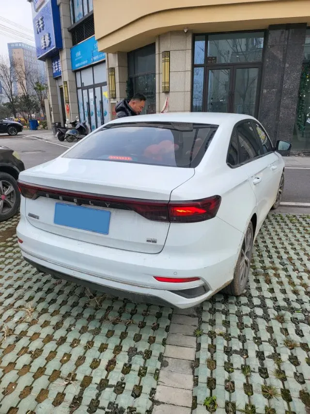 2022 Geely Emgrand 1.5L 114HP L4 CVT,autocango,china used car exporter,china ev exporter,chinese used car exporter,chinese used ev exporter