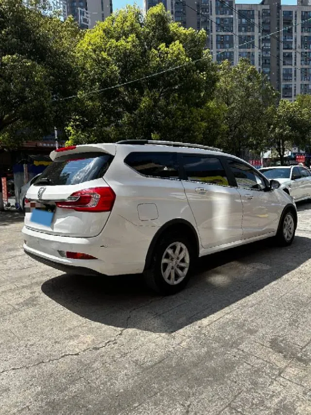 2017 BaoJun 310W 1.5L 112HP L4 6MT,autocango,china used car exporter,china ev exporter,chinese used car exporter,chinese used ev exporter