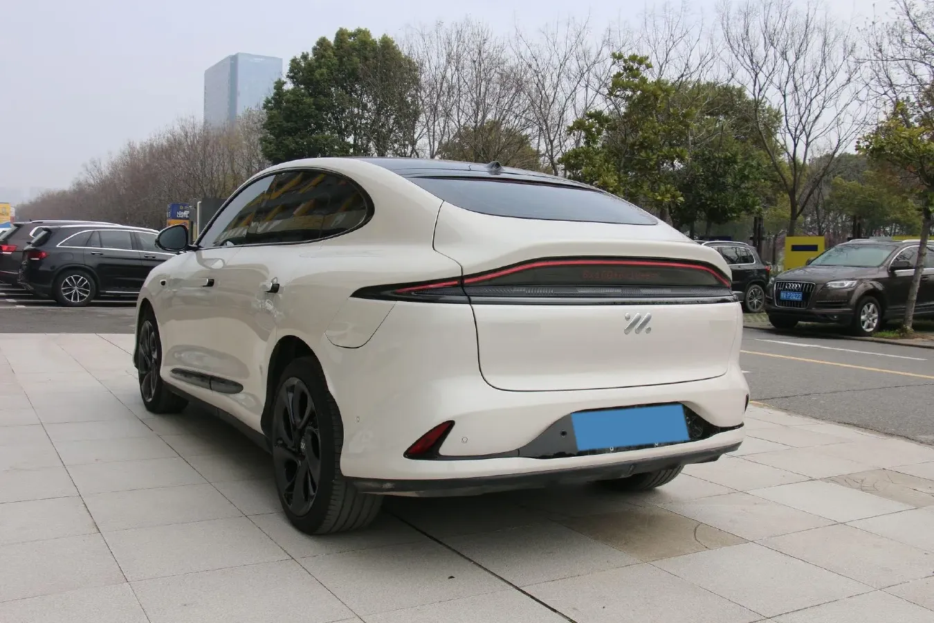 2025 IM LS6 BEV 83KWH,autocango,china used car exporter,china ev exporter,chinese used car exporter,chinese used ev exporter