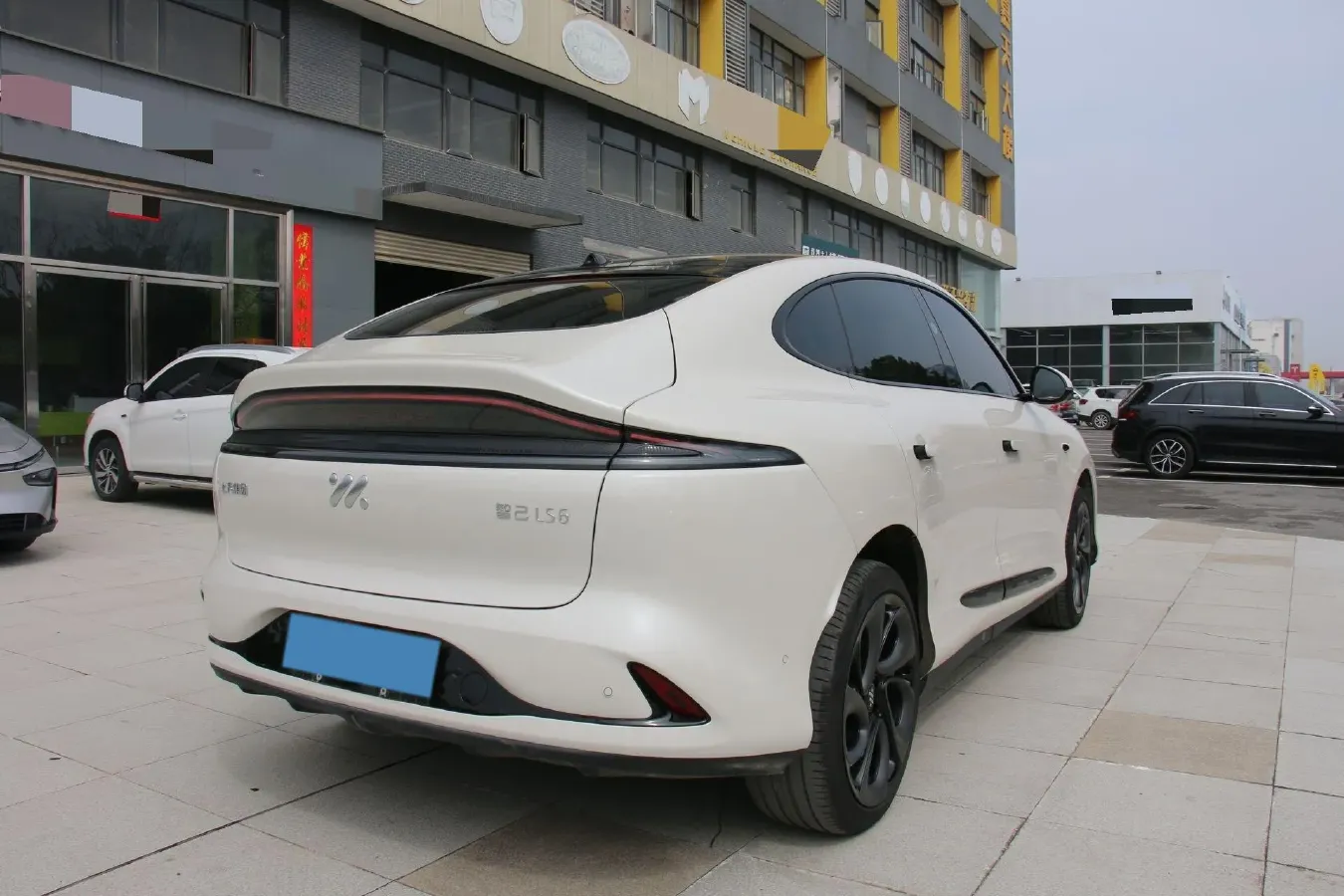 2025 IM LS6 BEV 83KWH,autocango,china used car exporter,china ev exporter,chinese used car exporter,chinese used ev exporter