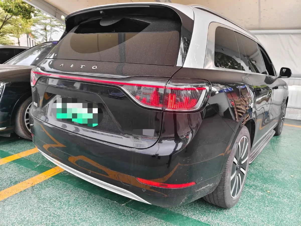 2024 AITO AITO M9 1.5T 152HP L4 REEV 42KWH,autocango,china used car exporter,china ev exporter,chinese used car exporter,chinese used ev exporter