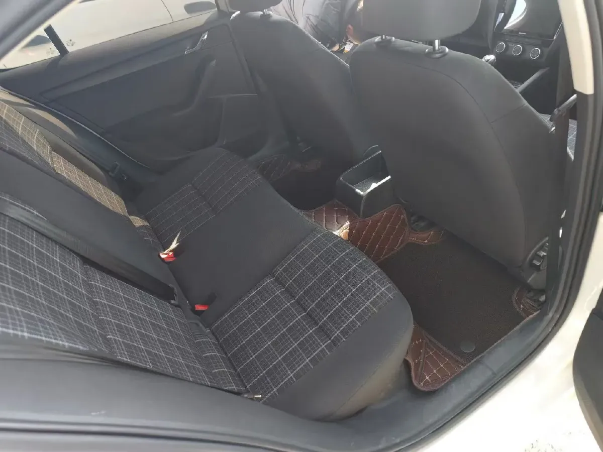 2018 Skoda Octavia 1.6L 110HP L4 5MT,autocango,china used car exporter,china ev exporter,chinese used car exporter,chinese used ev exporter