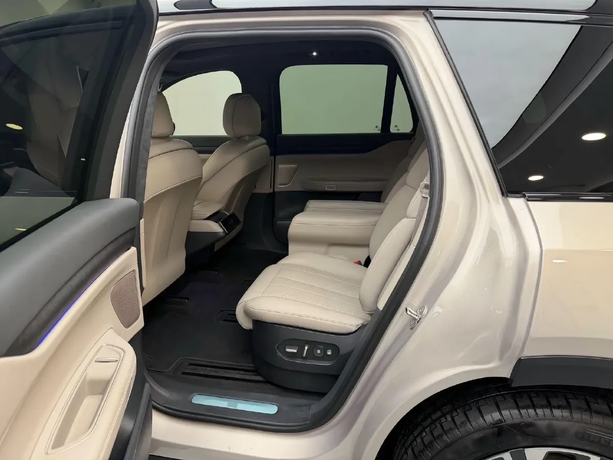 2024 NIO ES8 BEV 75KWH,autocango,china used car exporter,china ev exporter,chinese used car exporter,chinese used ev exporter