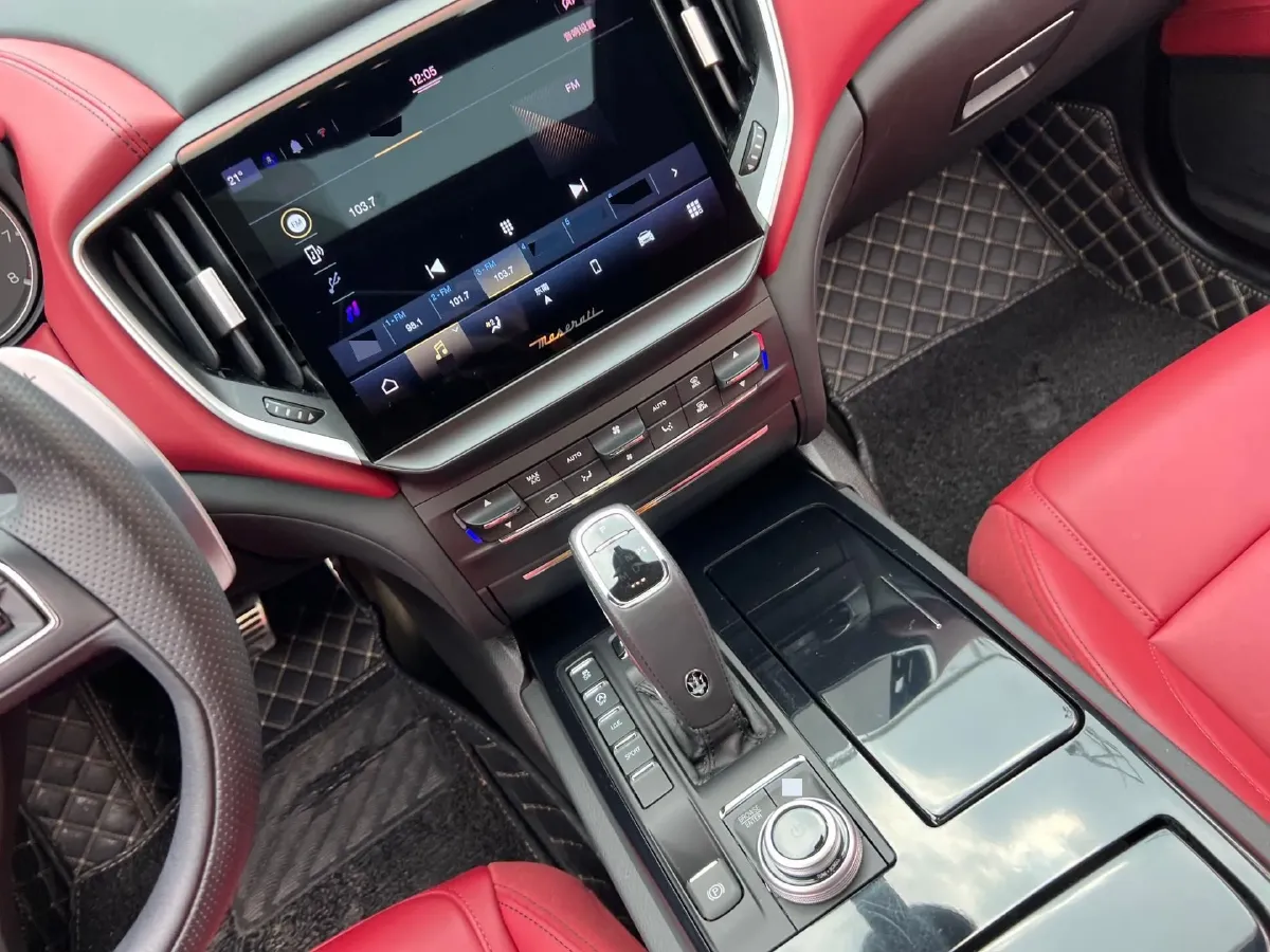 2022 Maserati Ghibli 3.0T 350HP V6 8AT,autocango,china used car exporter,china ev exporter,chinese used car exporter,chinese used ev exporter