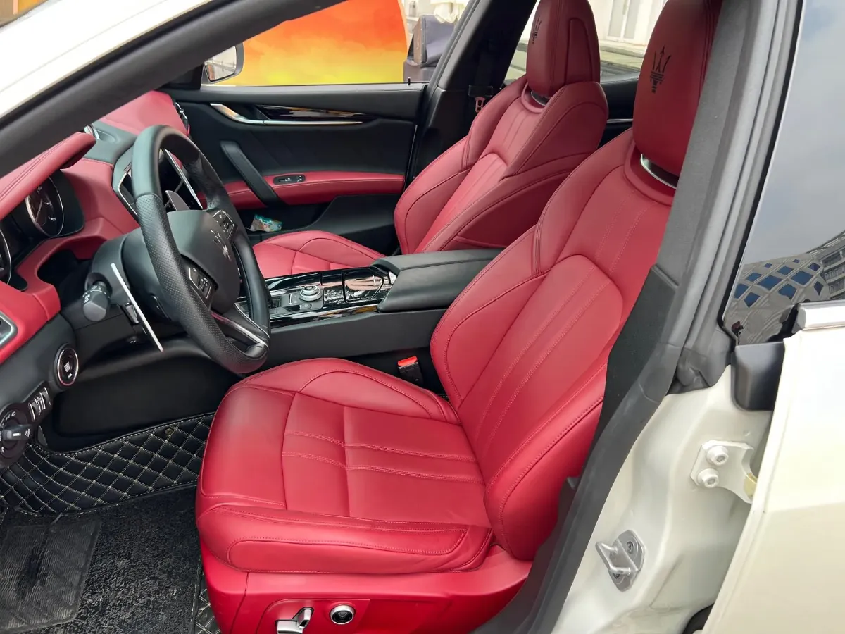 2022 Maserati Ghibli 3.0T 350HP V6 8AT,autocango,china used car exporter,china ev exporter,chinese used car exporter,chinese used ev exporter