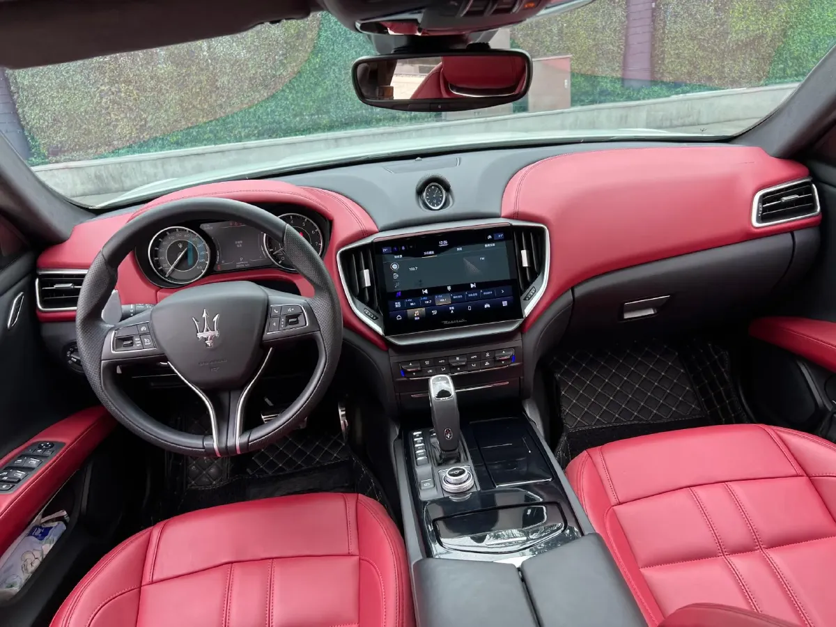 2022 Maserati Ghibli 3.0T 350HP V6 8AT,autocango,china used car exporter,china ev exporter,chinese used car exporter,chinese used ev exporter