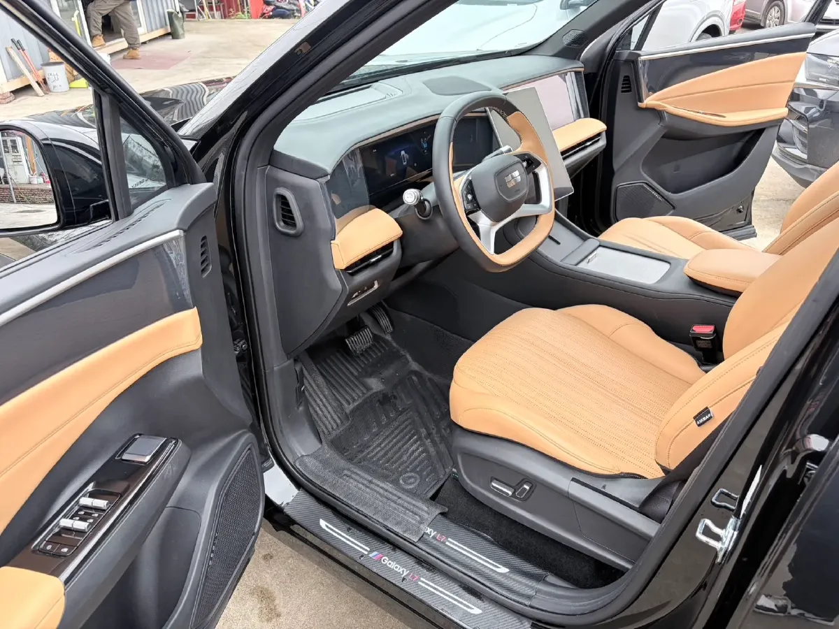 2024 Geely Galaxy L7 1.5T 163HP L4 3DHT PHEV 18.7KWH,autocango,china used car exporter,china ev exporter,chinese used car exporter,chinese used ev exporter