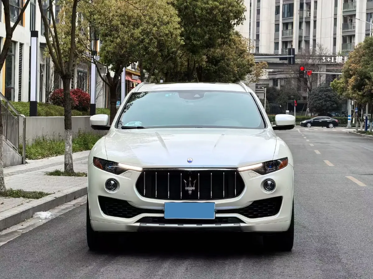 2016 Maserati Levante 3.0T 430HP V6 8AT,autocango,china used car exporter,china ev exporter,chinese used car exporter,chinese used ev exporter