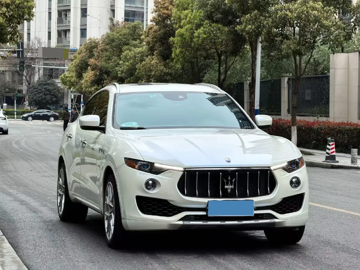 2016 Maserati Levante 3.0T 430HP V6 8AT,autocango,china used car exporter,china ev exporter,chinese used car exporter,chinese used ev exporter