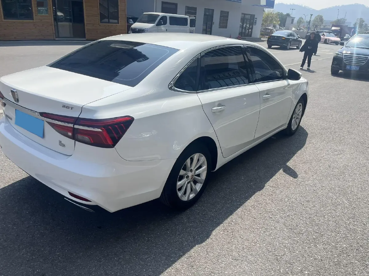 2017 Roewe i6 1.5T 169HP L4 7DCT,autocango,china used car exporter,china ev exporter,chinese used car exporter,chinese used ev exporter
