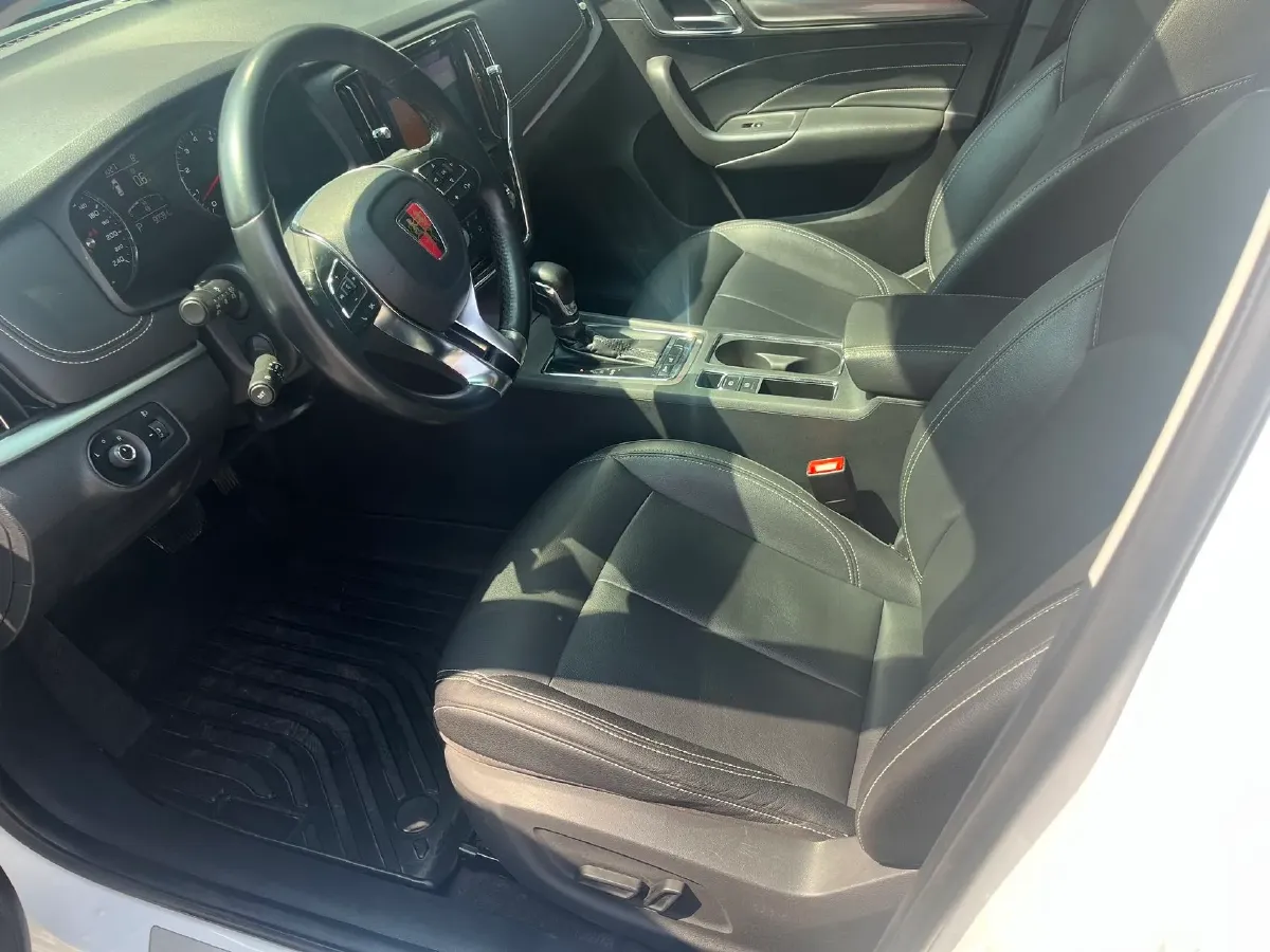 2017 Roewe i6 1.5T 169HP L4 7DCT,autocango,china used car exporter,china ev exporter,chinese used car exporter,chinese used ev exporter