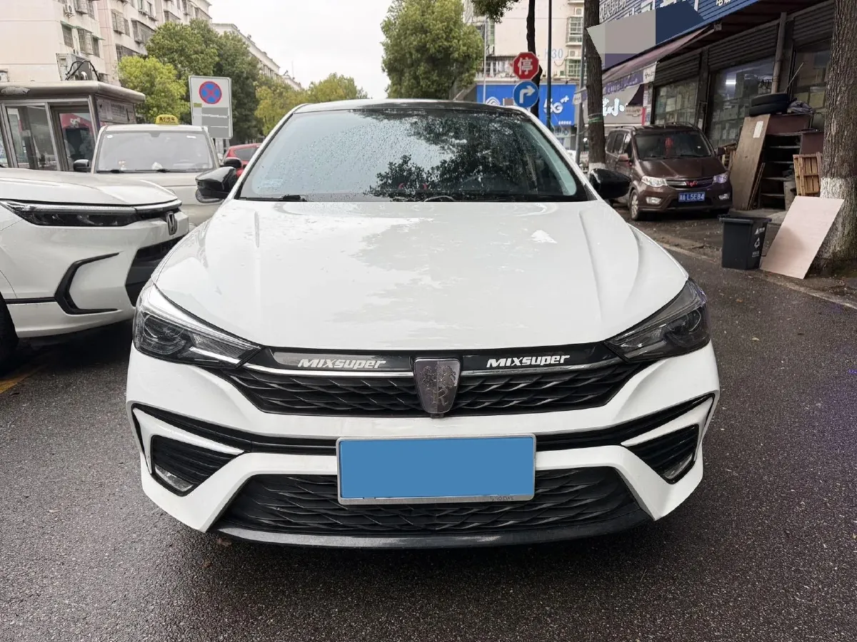 2021 Roewe i5 1.5L 120HP L4 5MT,autocango,china used car exporter,china ev exporter,chinese used car exporter,chinese used ev exporter