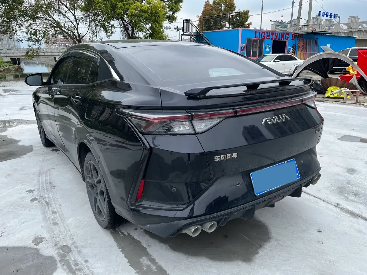 2023 DongFeng Aeolus YiXuan 1.5T 197HP L4 6DCT,autocango,china used car exporter,china ev exporter,chinese used car exporter,chinese used ev exporter
