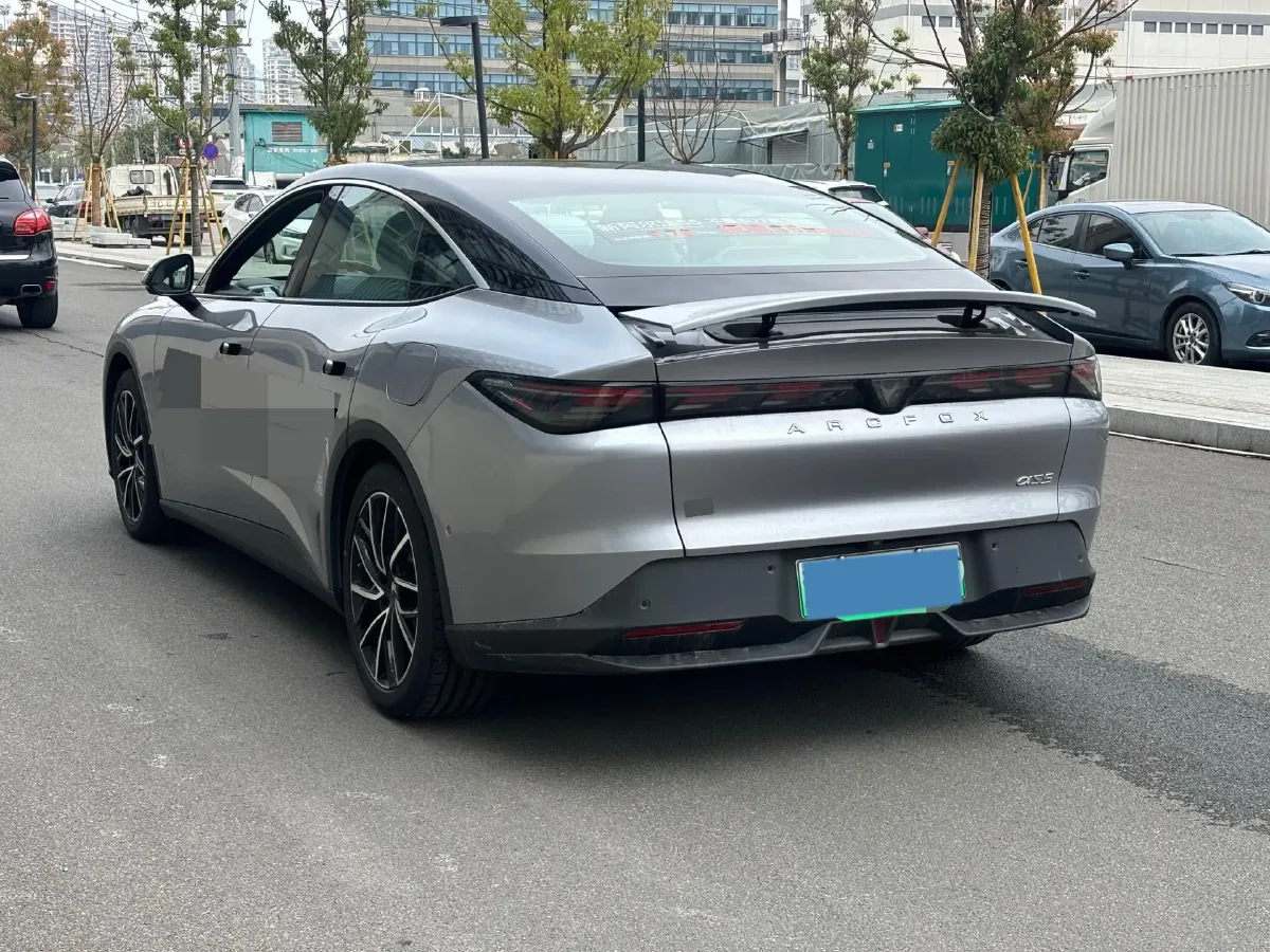 2024 ARCFOX αT5 BEV 79.2KWH,autocango,china used car exporter,china ev exporter,chinese used car exporter,chinese used ev exporter
