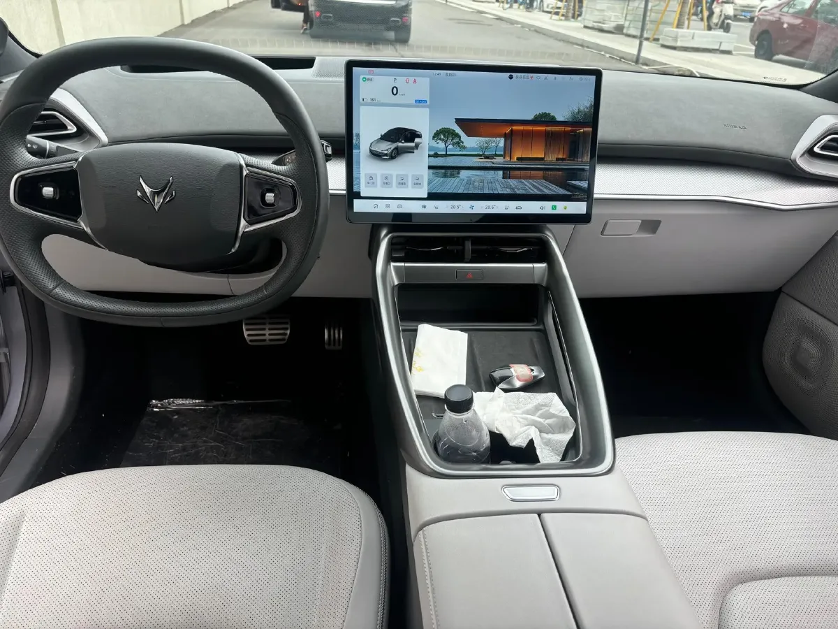 2024 ARCFOX αT5 BEV 79.2KWH,autocango,china used car exporter,china ev exporter,chinese used car exporter,chinese used ev exporter