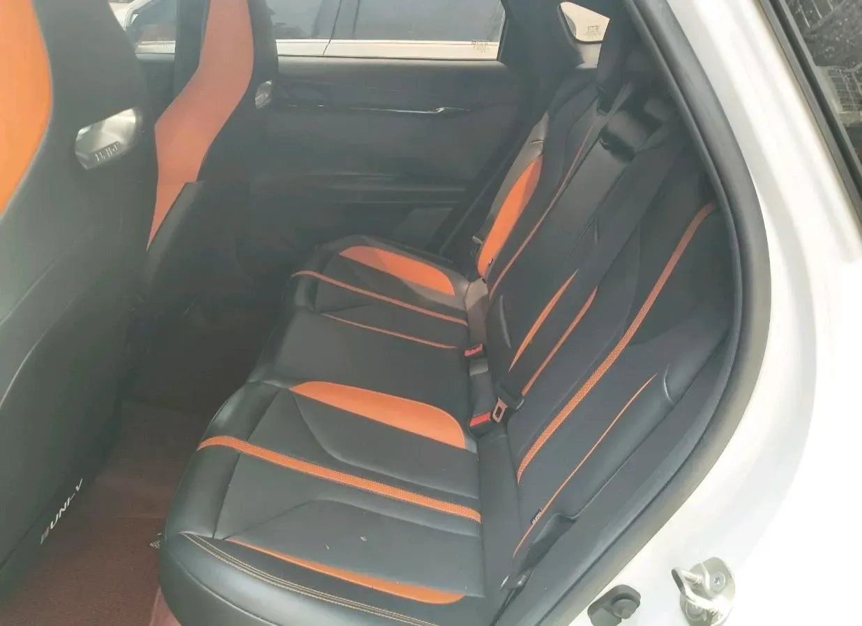 2024 ChangAn UNI-V 1.5T 188HP L4 7DCT,autocango,china used car exporter,china ev exporter,chinese used car exporter,chinese used ev exporter