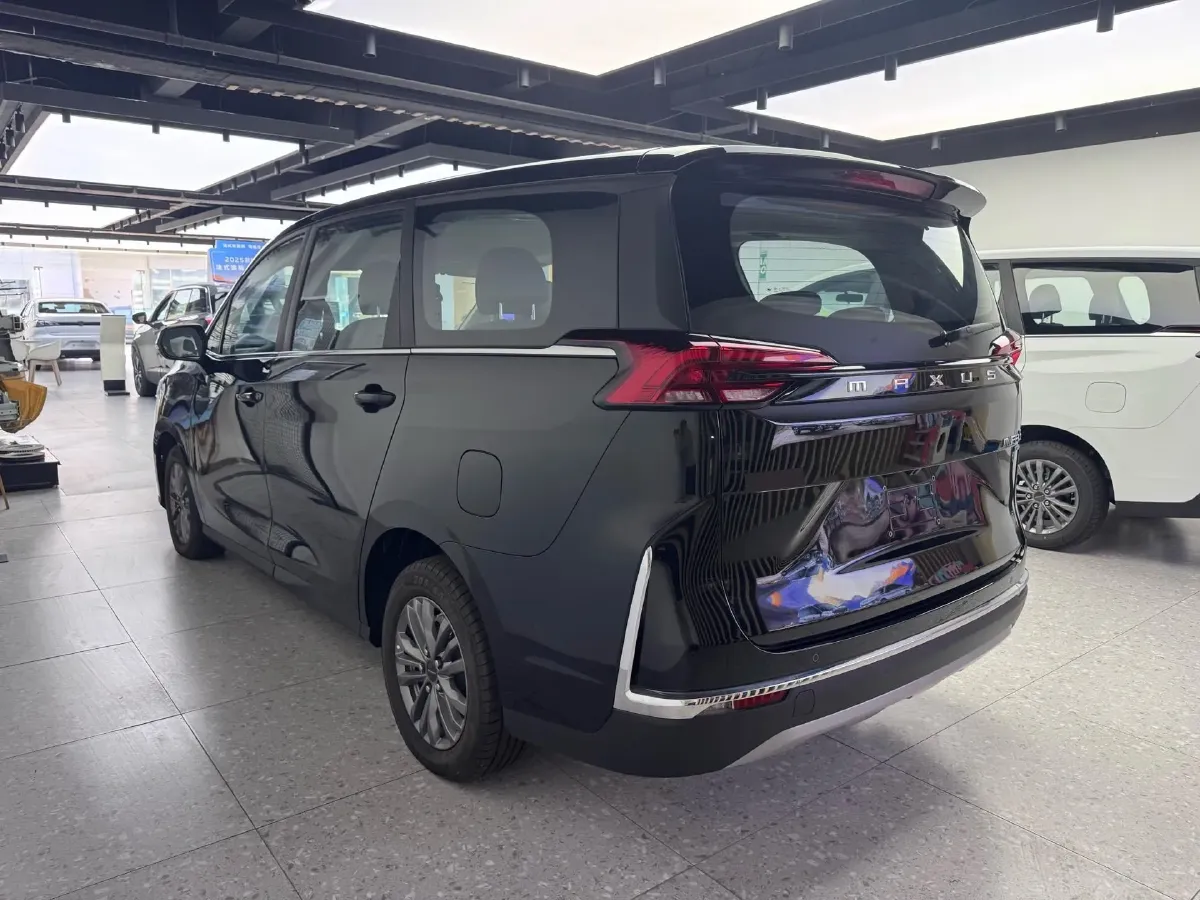 2024 Ford TransitT8 2.0T 154HP L4 6MT,autocango,china used car exporter,china ev exporter,chinese used car exporter,chinese used ev exporter