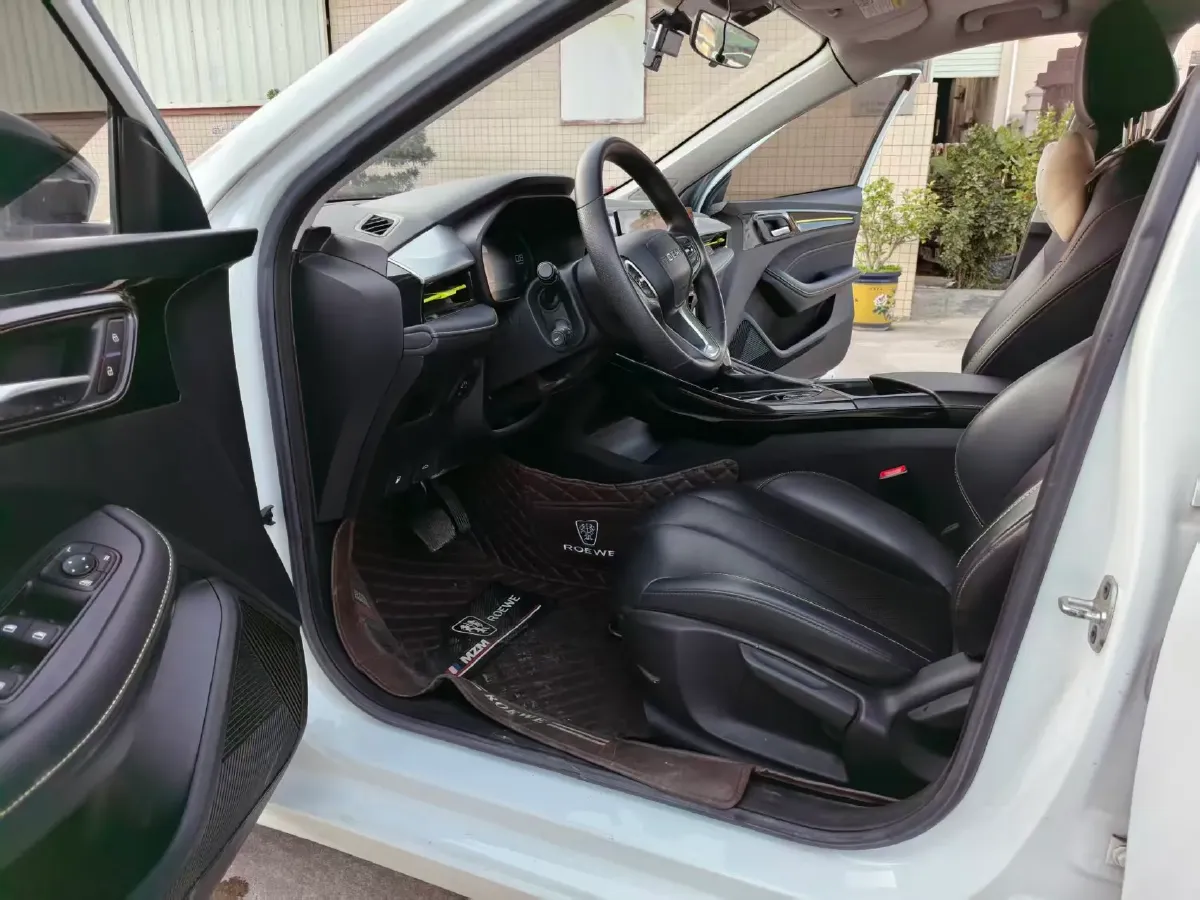 2021 Roewe i5 1.5L 120HP L4 CVT,autocango,china used car exporter,china ev exporter,chinese used car exporter,chinese used ev exporter