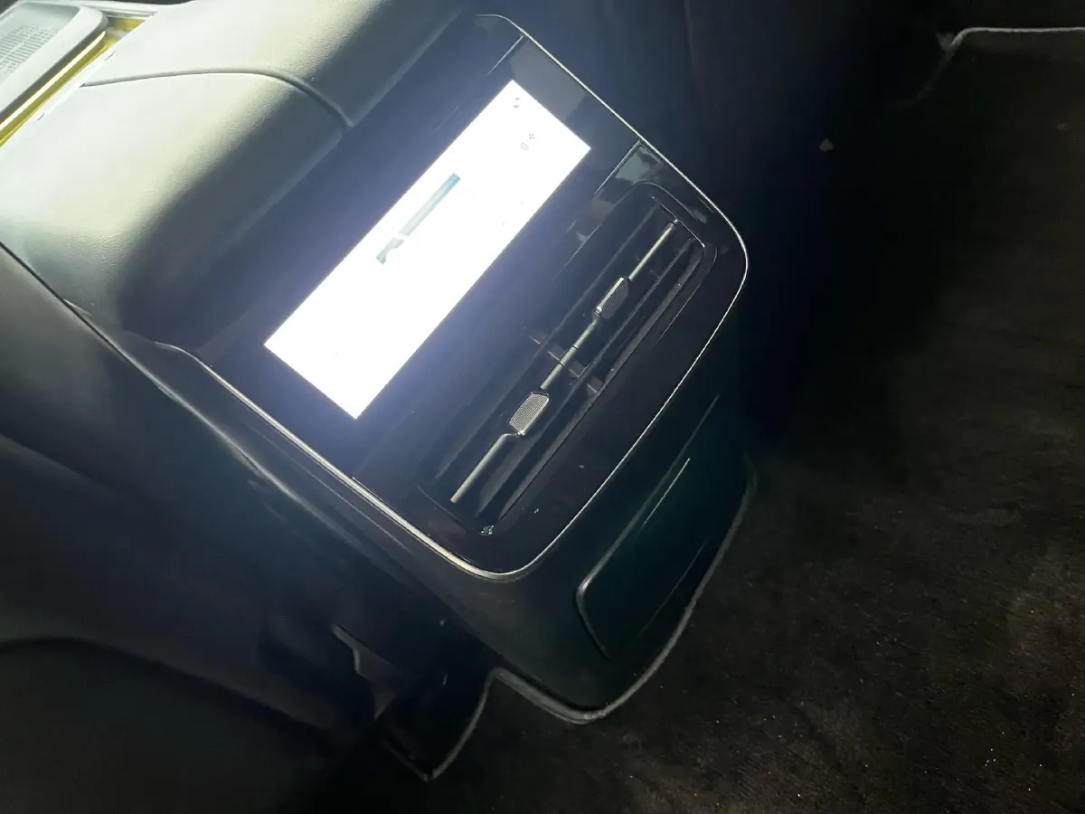 2024 Voyah FREE 1.5T 150HP L4 REEV 39.2KWH,autocango,china used car exporter,china ev exporter,chinese used car exporter,chinese used ev exporter