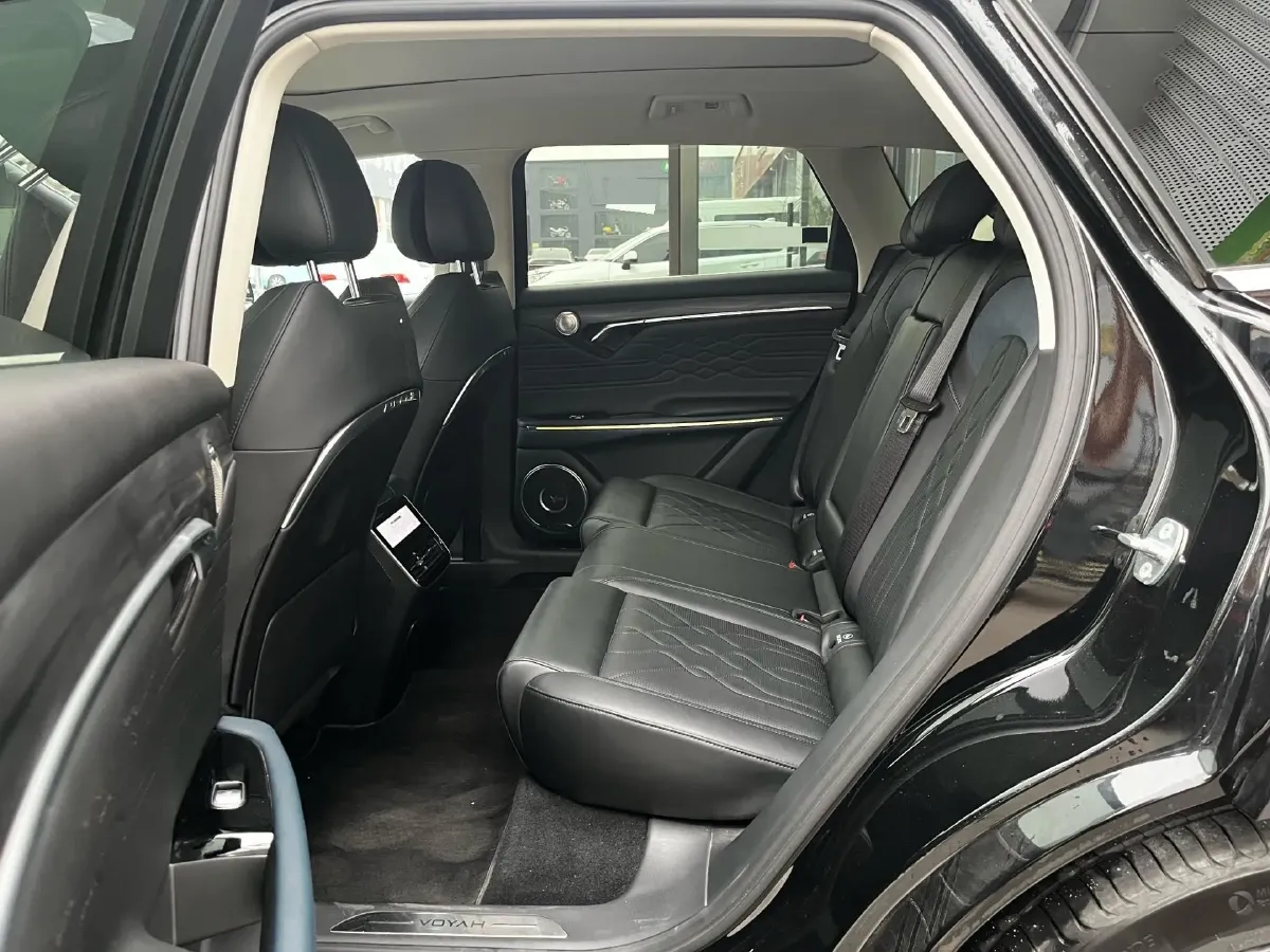 2024 Voyah FREE 1.5T 150HP L4 REEV 39.2KWH,autocango,china used car exporter,china ev exporter,chinese used car exporter,chinese used ev exporter