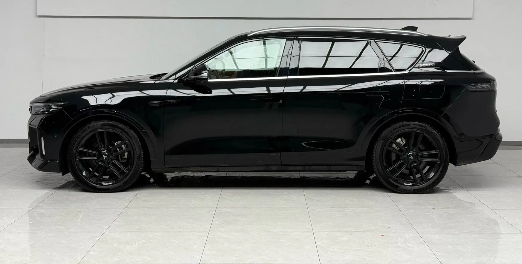 2024 Voyah FREE 1.5T 150HP L4 REEV 39.2KWH,autocango,china used car exporter,china ev exporter,chinese used car exporter,chinese used ev exporter