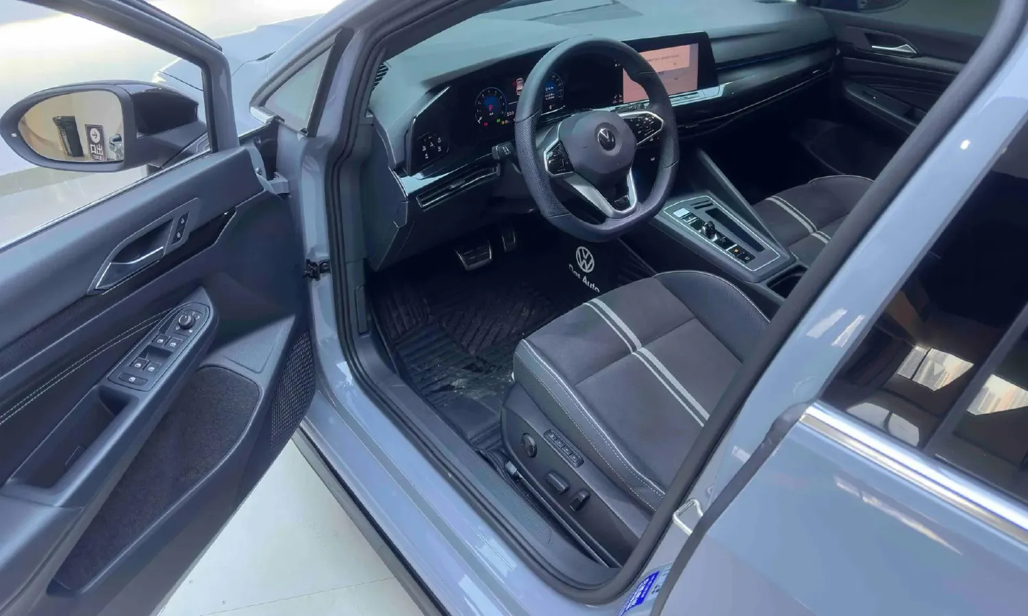 2023 Volkswagen Golf 1.4T 150HP L4 7DCT,autocango,china used car exporter,china ev exporter,chinese used car exporter,chinese used ev exporter