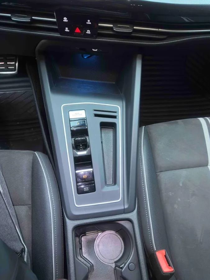 2023 Volkswagen Golf 1.4T 150HP L4 7DCT,autocango,china used car exporter,china ev exporter,chinese used car exporter,chinese used ev exporter