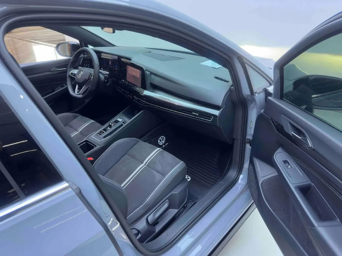 2023 Volkswagen Golf 1.4T 150HP L4 7DCT,autocango,china used car exporter,china ev exporter,chinese used car exporter,chinese used ev exporter