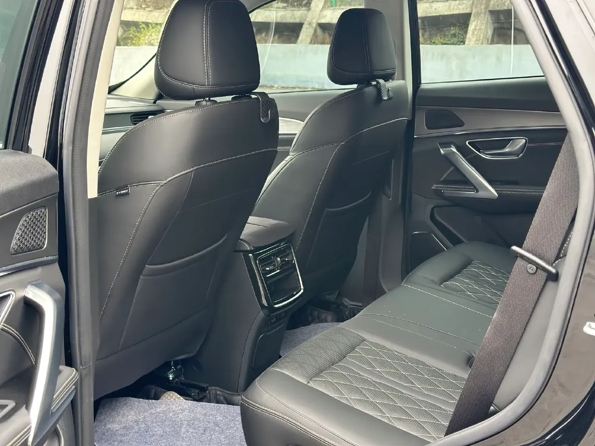 2025 Jetour X70 Plus 1.5T 184HP L4 7DCT,autocango,china used car exporter,china ev exporter,chinese used car exporter,chinese used ev exporter