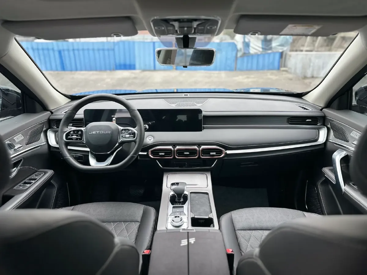 2025 Jetour X70 Plus 1.5T 184HP L4 7DCT,autocango,china used car exporter,china ev exporter,chinese used car exporter,chinese used ev exporter