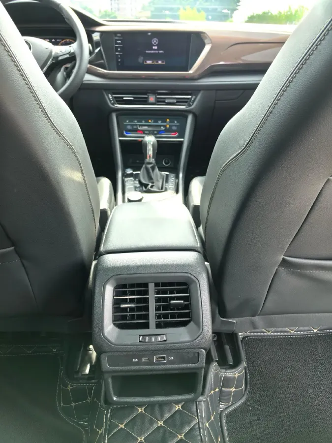 2020 Volkswagen Tharu 2.0T 186HP L4 7DCT,autocango,china used car exporter,china ev exporter,chinese used car exporter,chinese used ev exporter