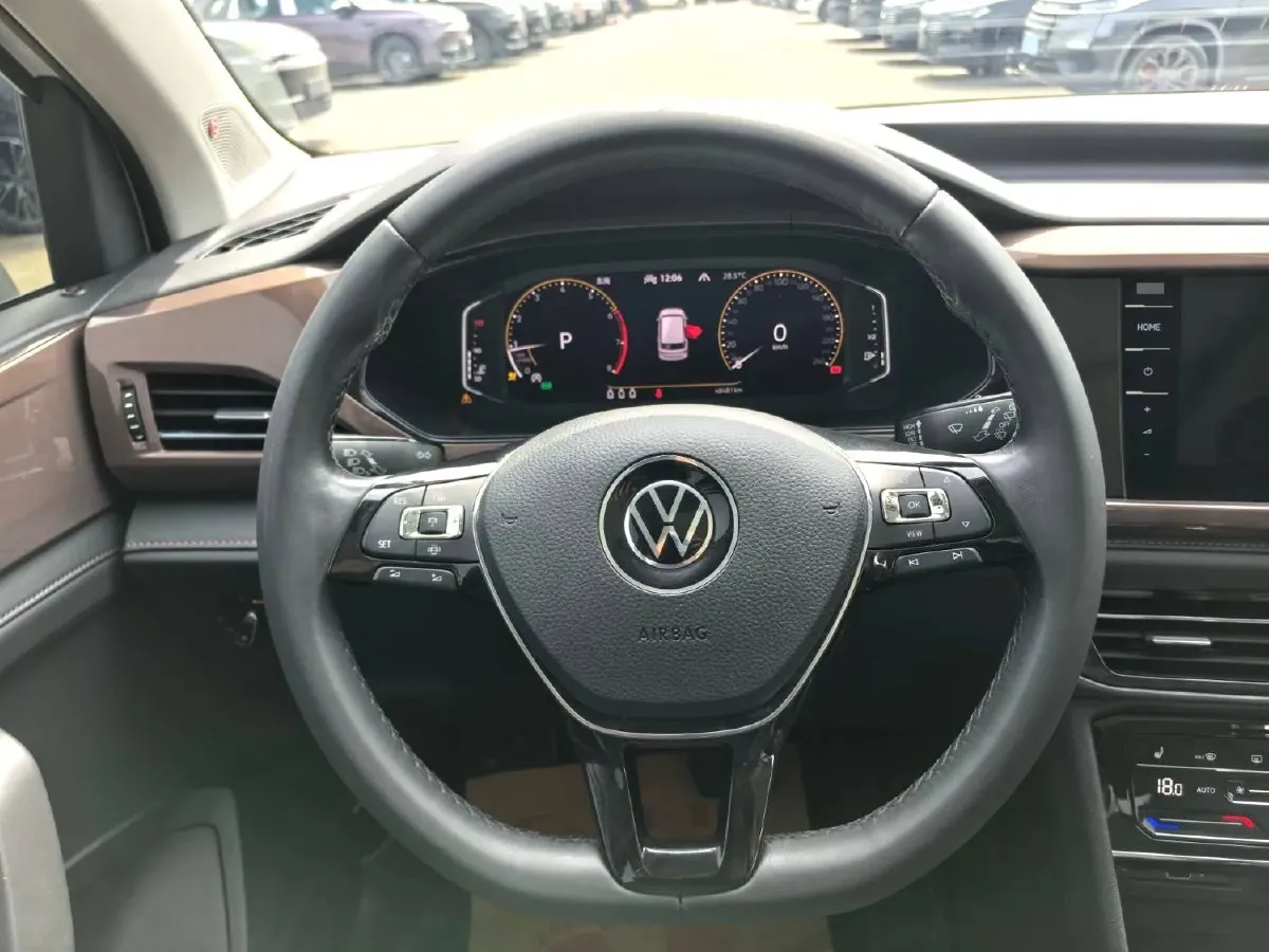 2020 Volkswagen Tharu 2.0T 186HP L4 7DCT,autocango,china used car exporter,china ev exporter,chinese used car exporter,chinese used ev exporter