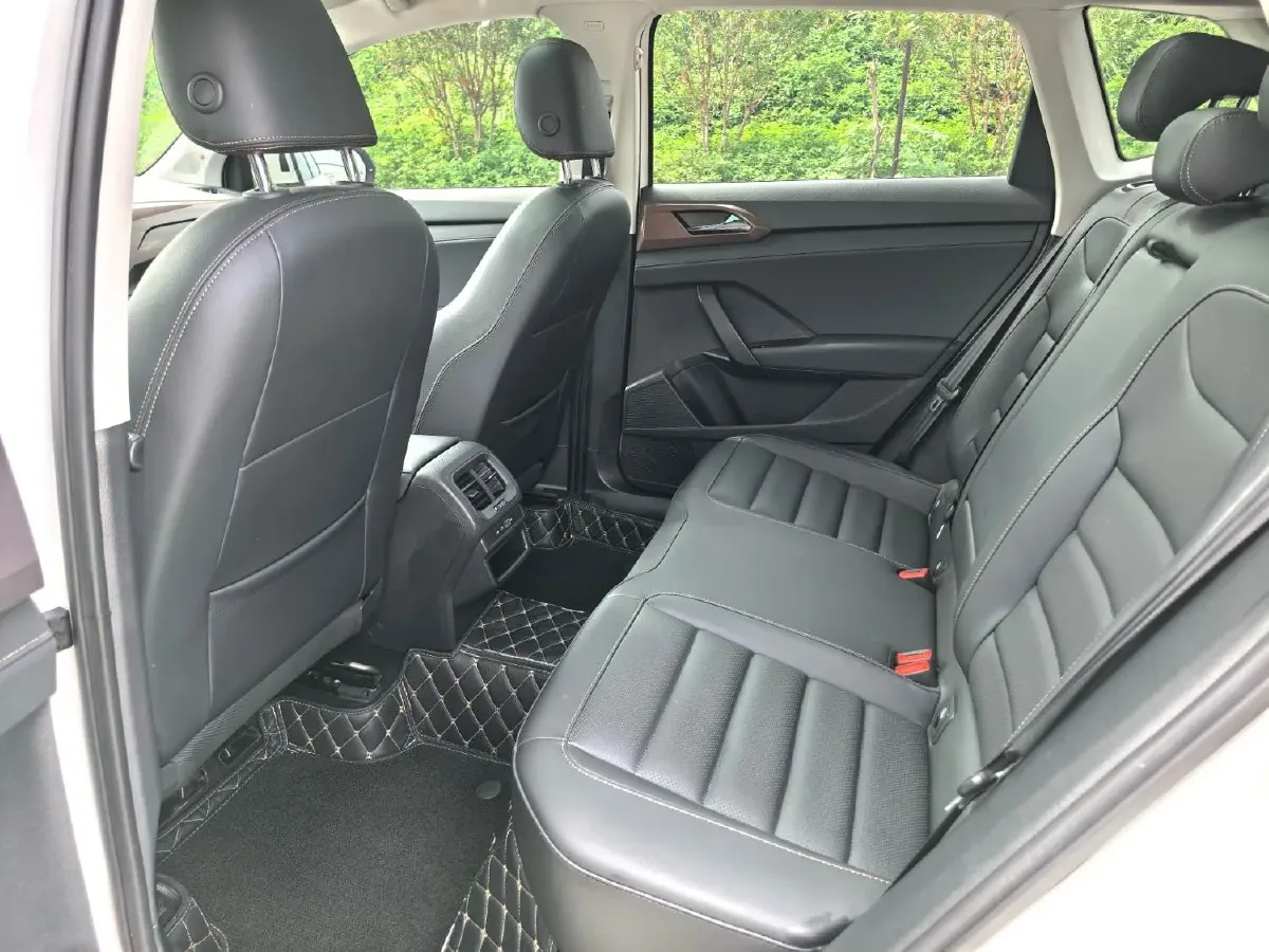 2020 Volkswagen Tharu 2.0T 186HP L4 7DCT,autocango,china used car exporter,china ev exporter,chinese used car exporter,chinese used ev exporter