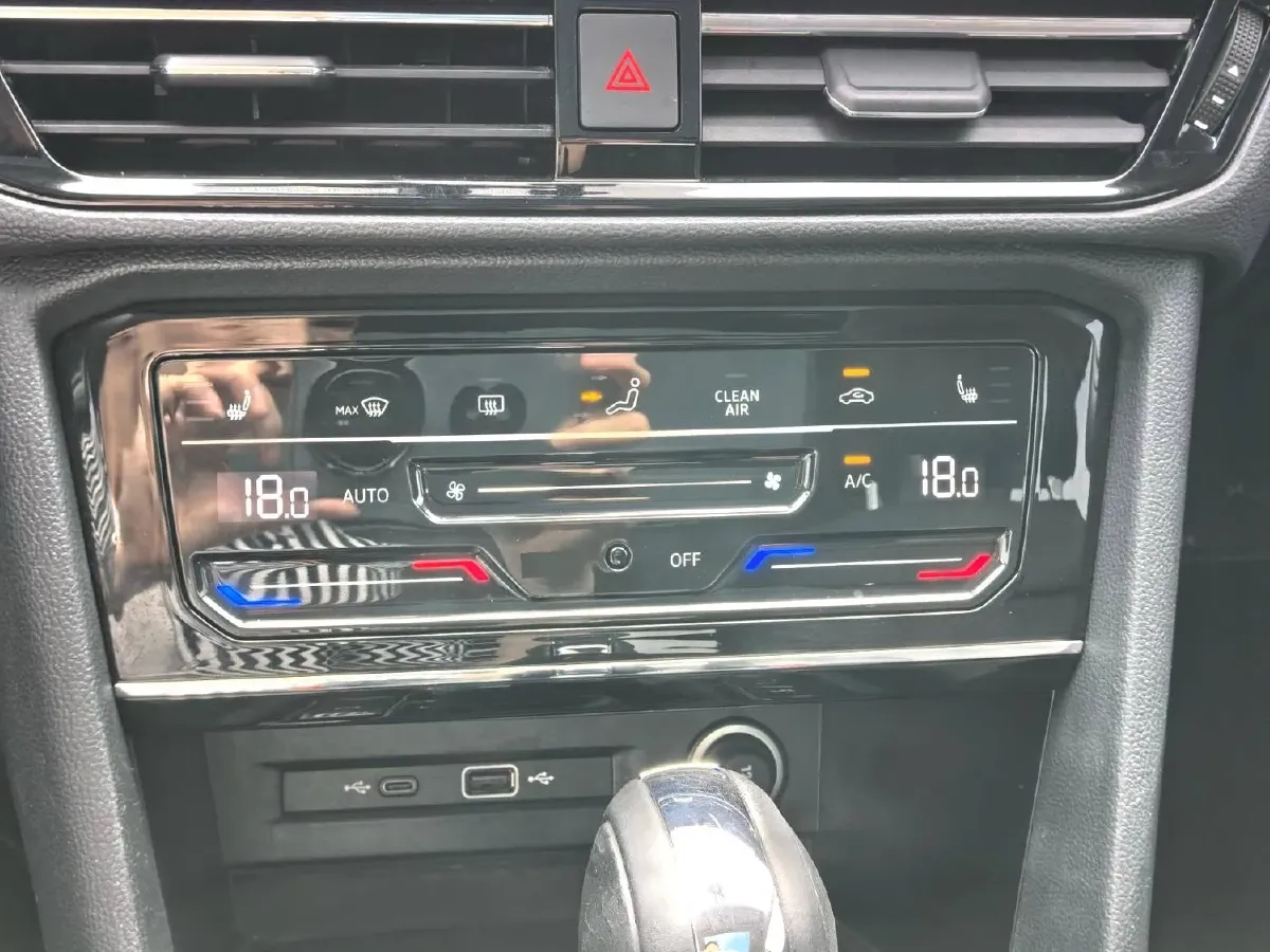 2020 Volkswagen Tharu 2.0T 186HP L4 7DCT,autocango,china used car exporter,china ev exporter,chinese used car exporter,chinese used ev exporter