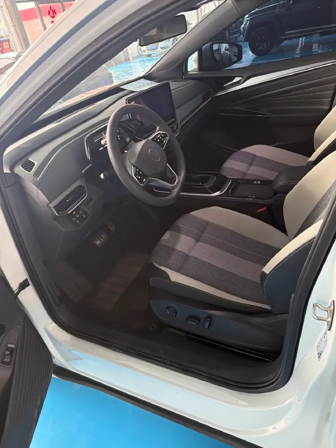 2022 Chevrolet Menlo BEV 61.1KWH,autocango,china used car exporter,china ev exporter,chinese used car exporter,chinese used ev exporter