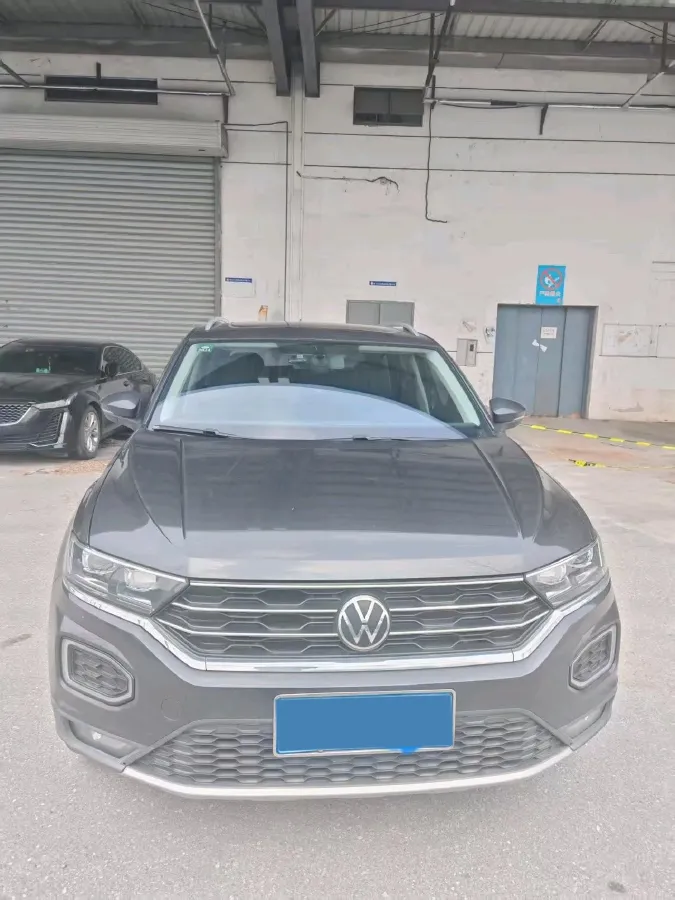 2021 Volkswagen T-Roc 1.4T 150HP L4 7DCT,autocango,china used car exporter,china ev exporter,chinese used car exporter,chinese used ev exporter